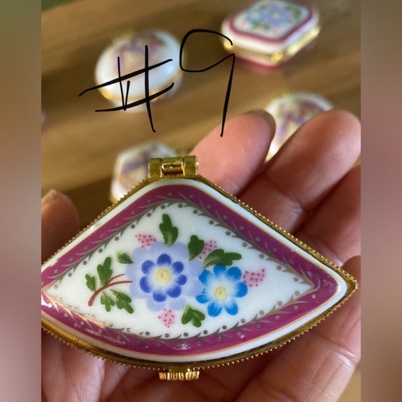 Pick 1 out of 9 Mini Ring/jewelry box - Picture 8 of 11